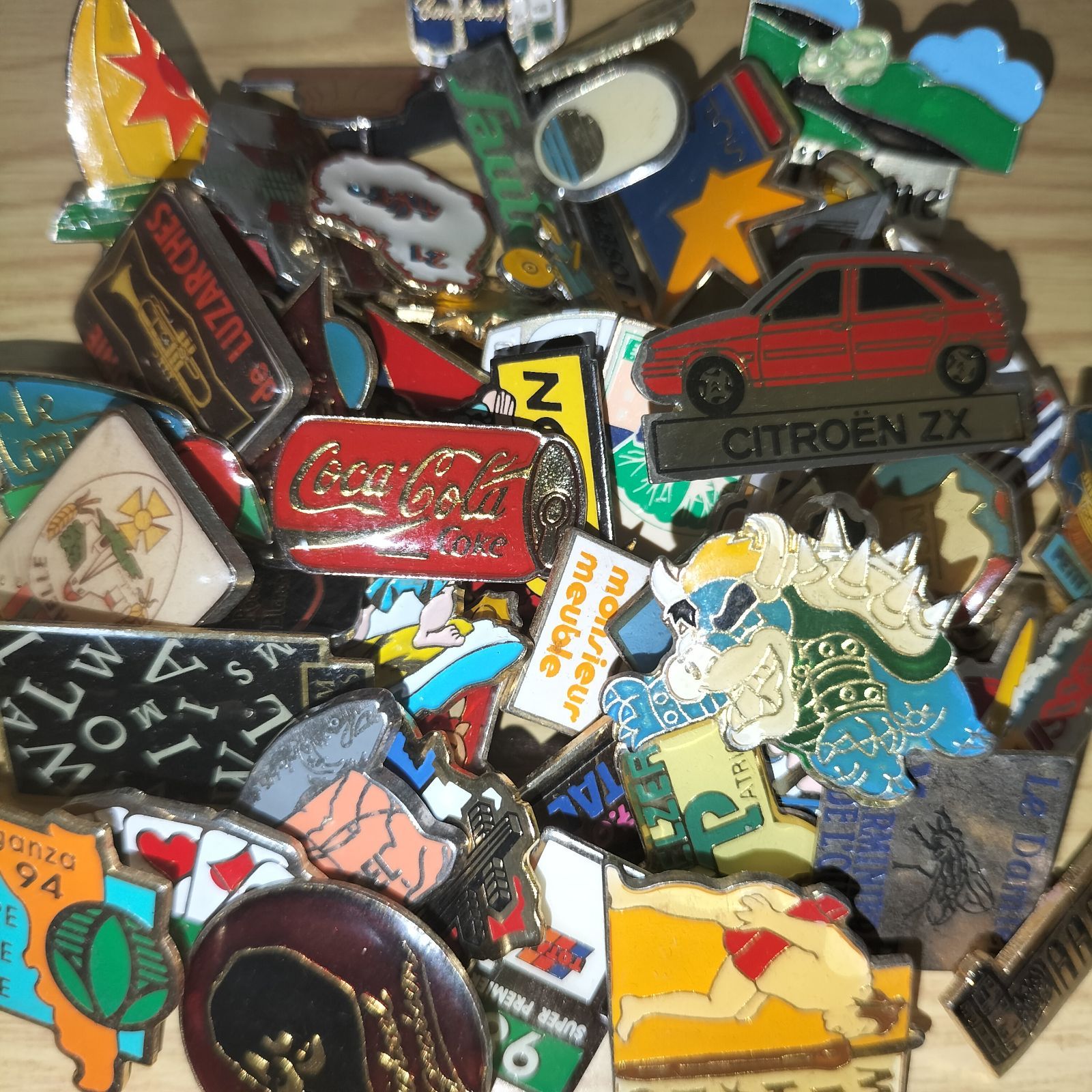 ピンバッジ 50個セット フランス雑貨 まとめ売り ピンズ ヴィンテージ