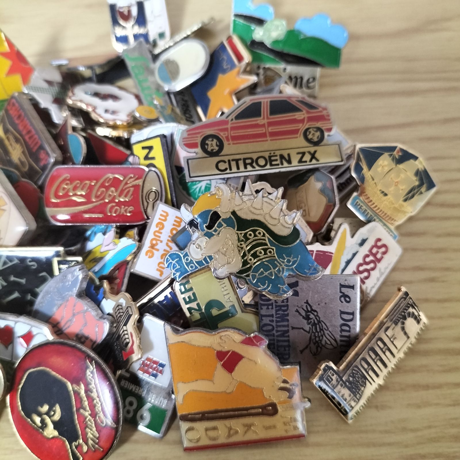 ピンバッジ 50個セット フランス雑貨 まとめ売り ピンズ ヴィンテージ