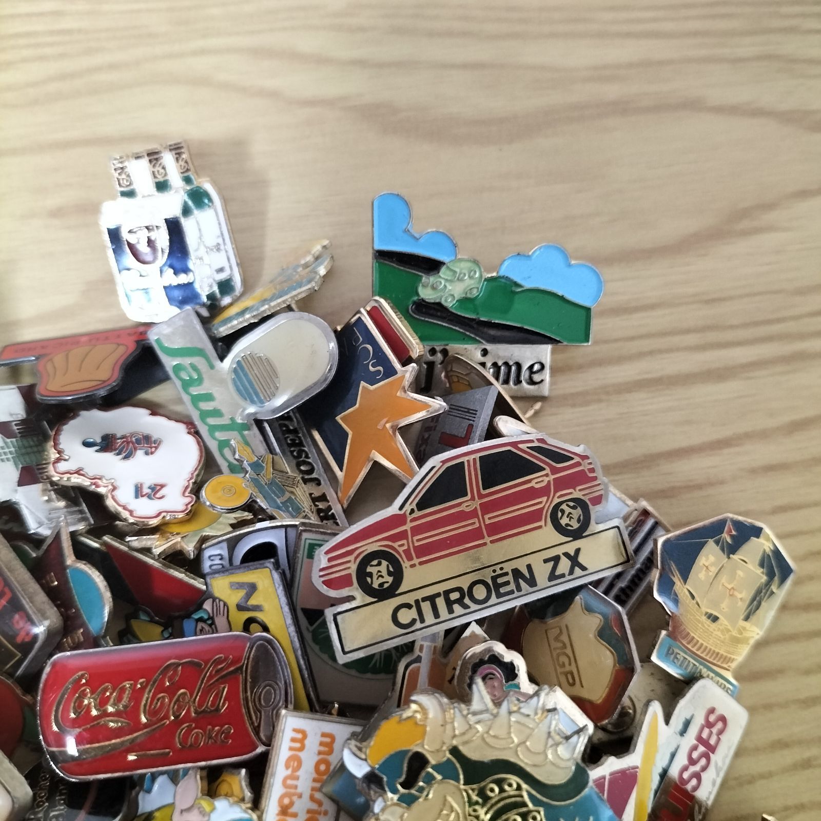 ピンバッジ 50個セット フランス雑貨 まとめ売り ピンズ ヴィンテージ