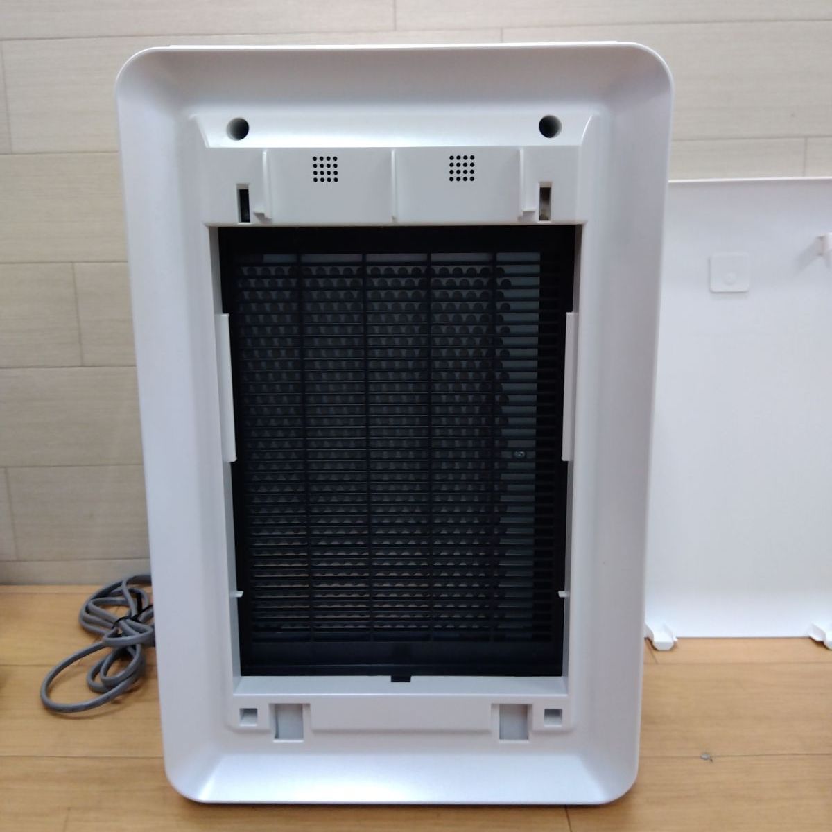 富士通ゼネラル 加湿脱臭機 PLAZION (プラズィオン) DAS-303K-W 2021年