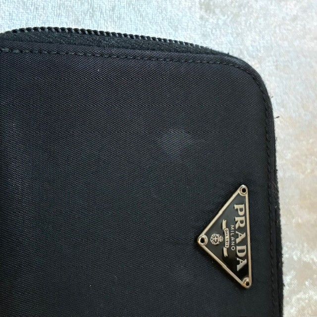 プラダ PRADA 三角ロゴプレート ラウンドジップ ナイロンブラック 2