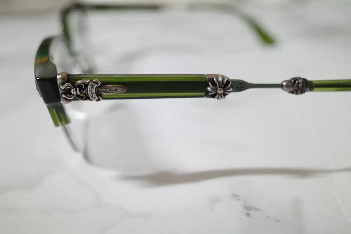 ジリス オリーブグリーン