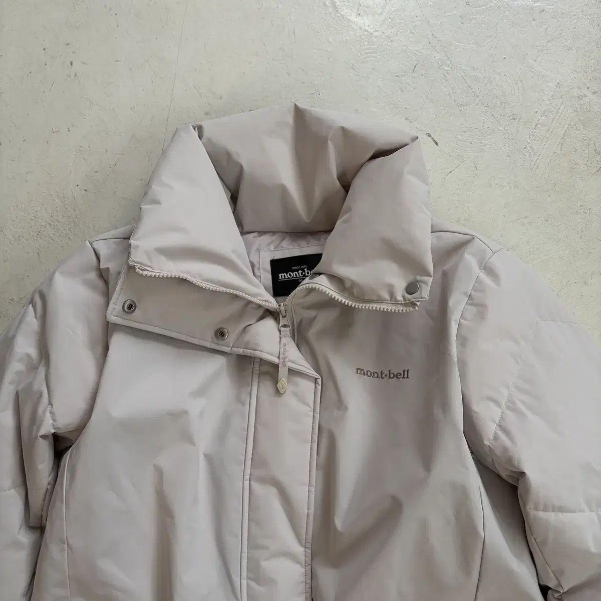 モンベル エアウォーム ヴィンテージ ダウン M