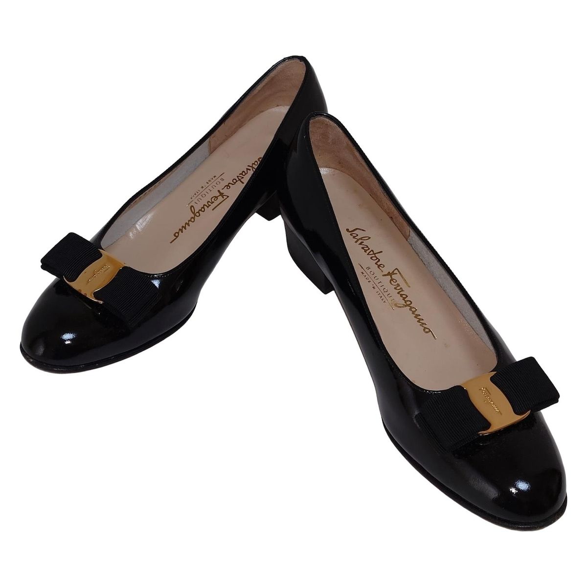 SalvatoreFerragamo サルバトーレフェラガモ パンプス 7 B レディース - 黒 ヴァラ レザー