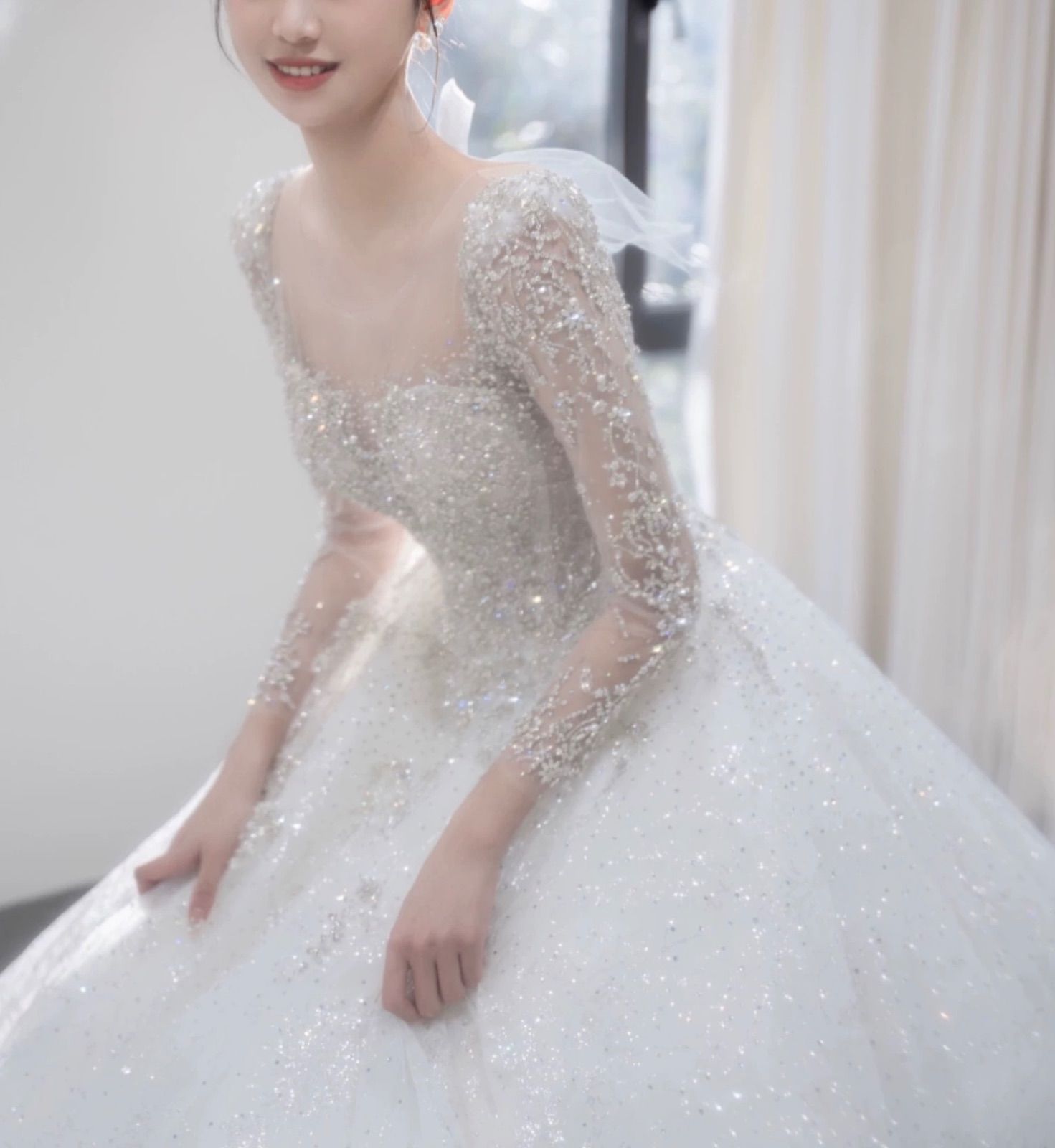 パニエ付き ウェディングドレス 韓国 リボン 結婚式 スパンコール ビーズ刺繍 花柄 ラメ グリッター 前撮り 二次会