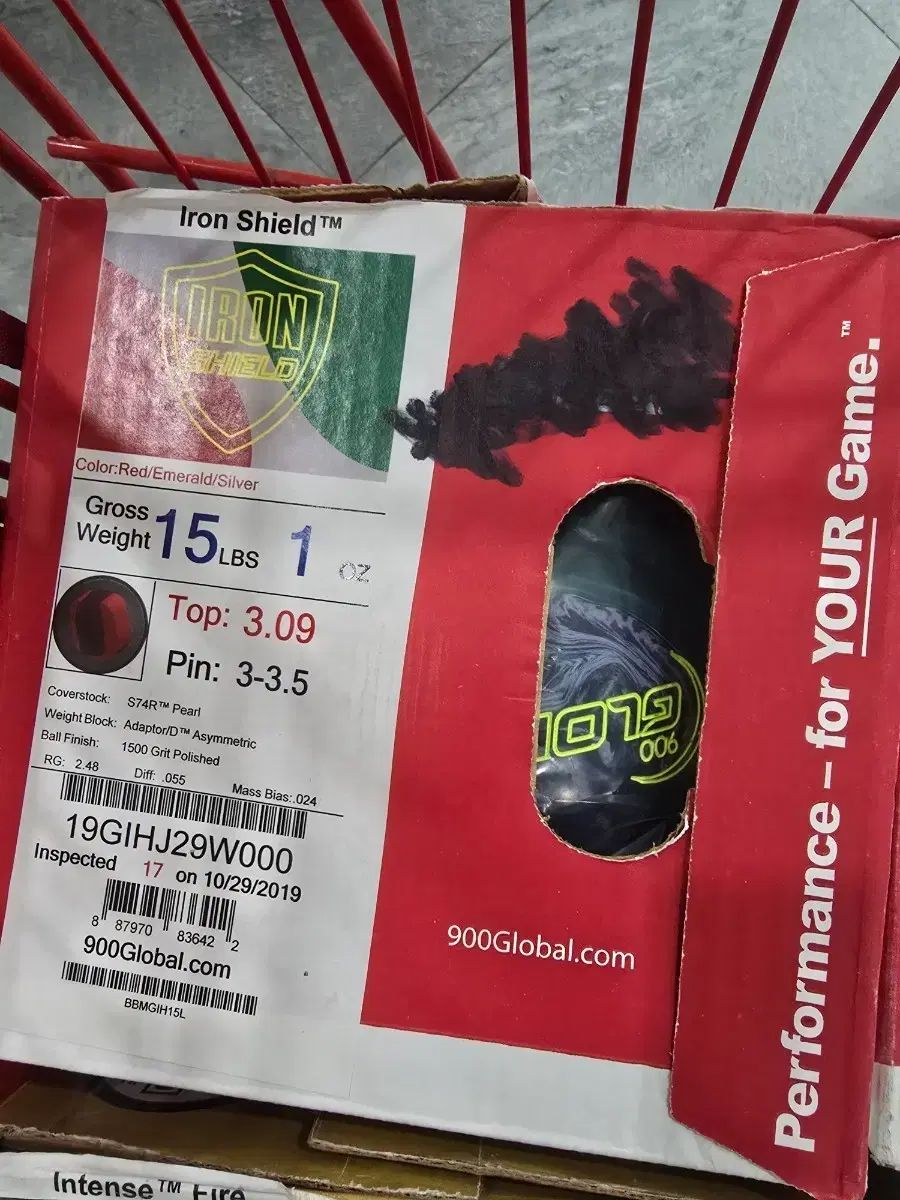 900 グローバル アイアンシールド 15 lbs ボーリング