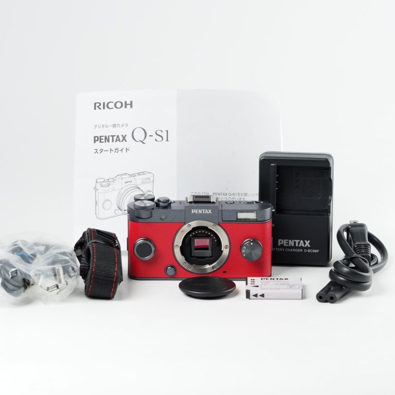 ★美品★ペンタックス PENTAX Q-S1 ボディガンメタル レッド×グレー PENTAX ペンタックス Q-S1 ボディキット ガンメタル×カーマインレッド
