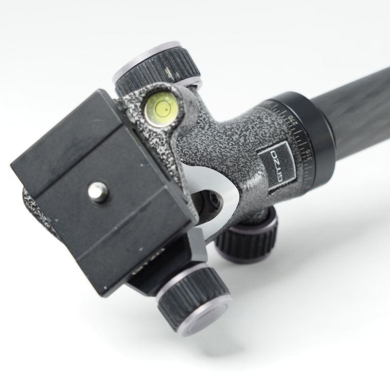  Gitzo ジッツォ GK 1555 T 82 TQDシリーズ トラベラーキット GT 5セクション三脚 雲台 ヘッド付き ブラック 14150 三脚 カメラアクセサリー