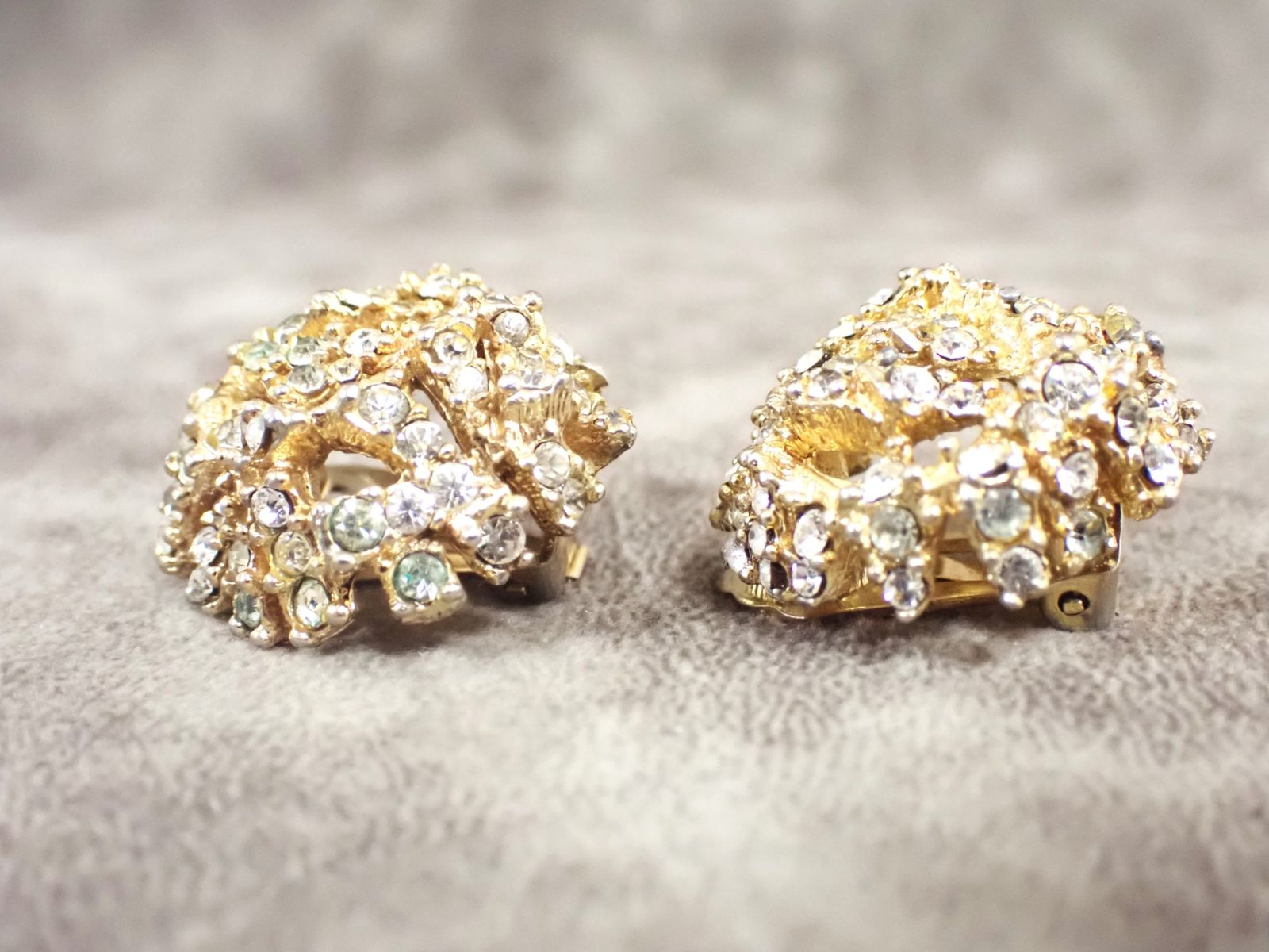 Christian Dior ディオール ゴールドカラー ラインストーン イヤリング