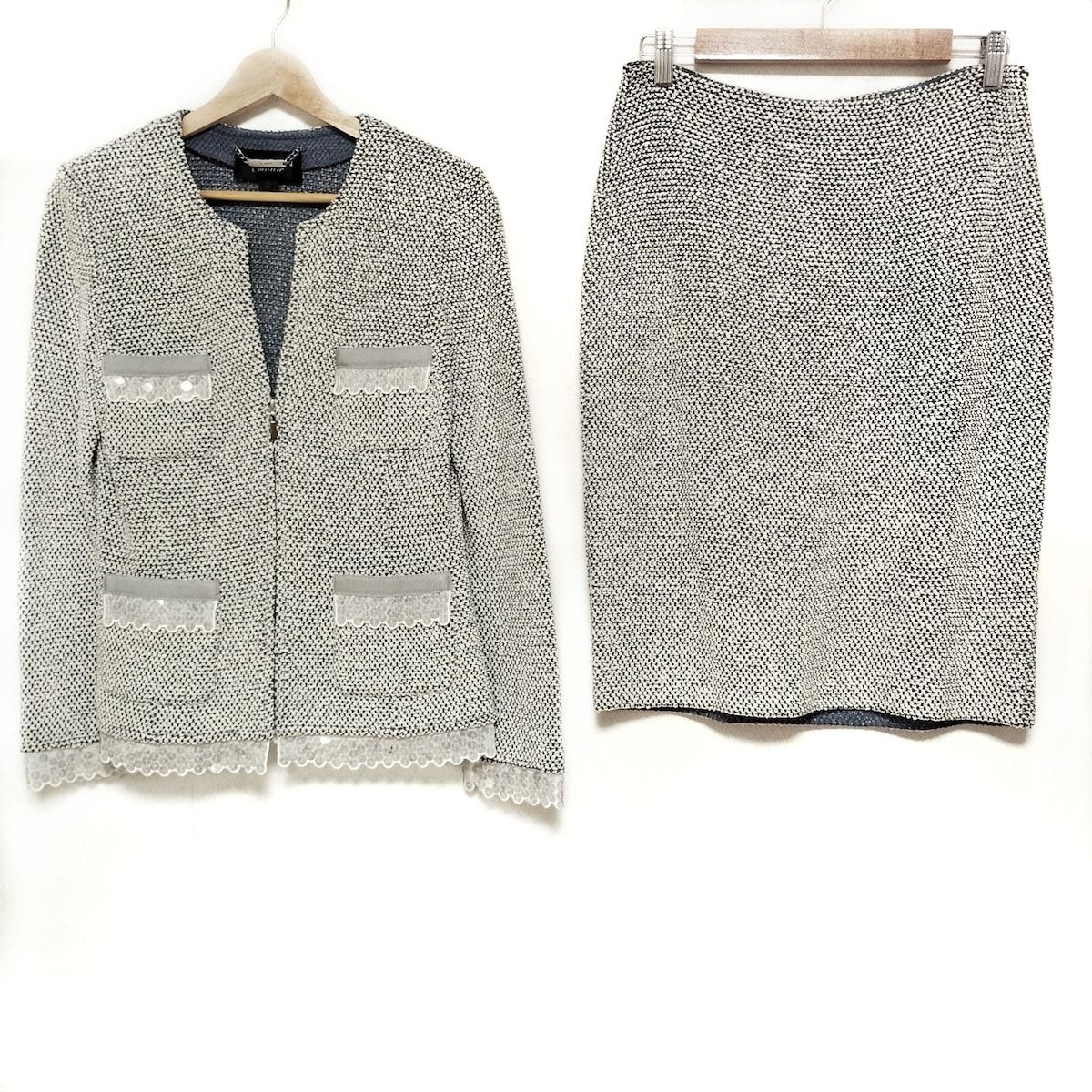 ST.JOHN セントジョン スカートスーツ レディース - アイボリー×グレー ニット スパンコール ジップアップ