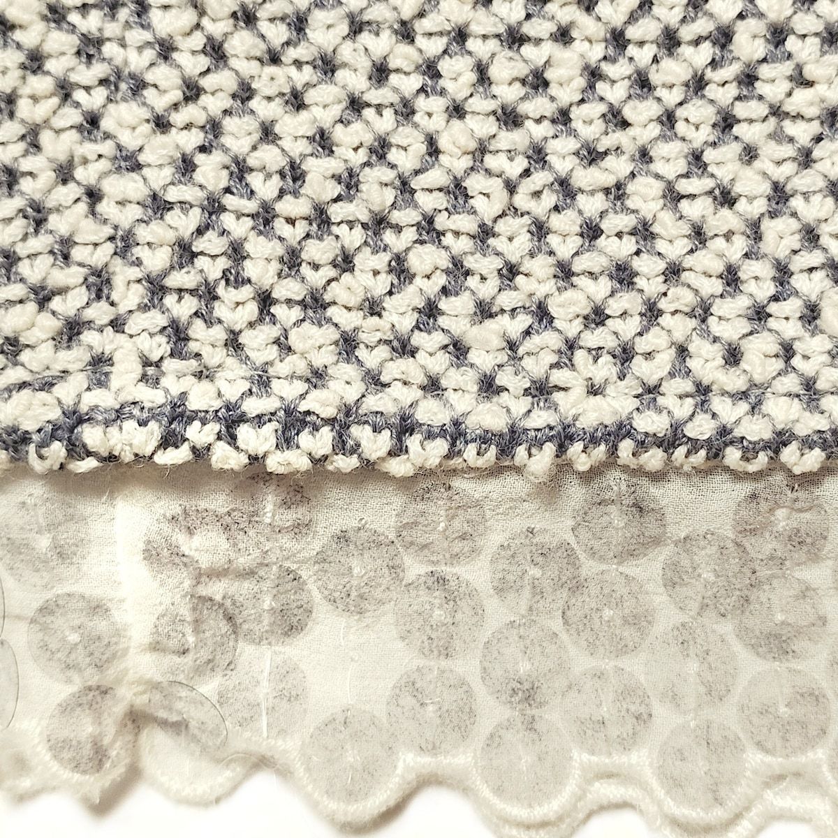 アイボリー グレー