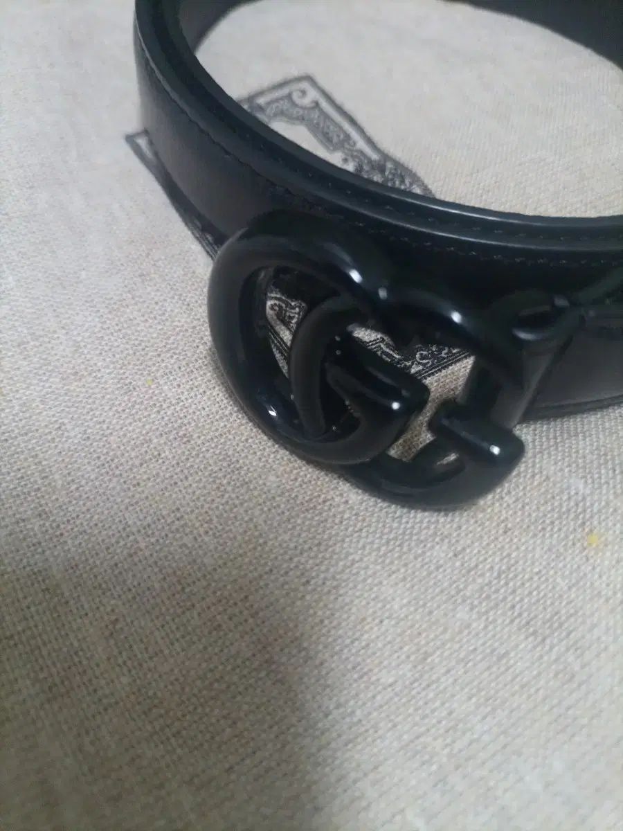 S グッチ レディース ベルト 定価80万円台 プレゼント用