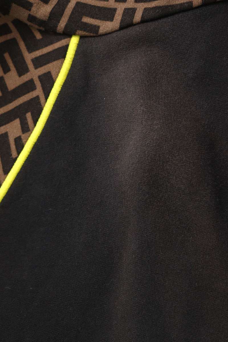 フェンディ FY0991 A87E ロゴ刺繍ズッカ柄パーカー メンズ M - メルカリ