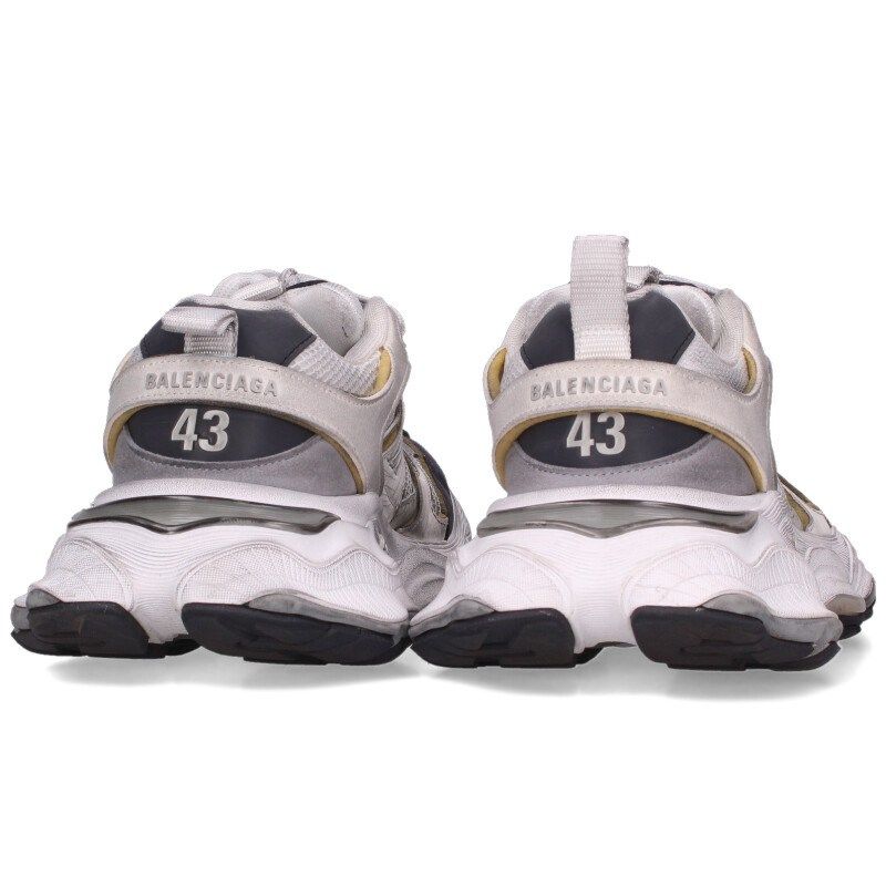 カーゴスニーカー