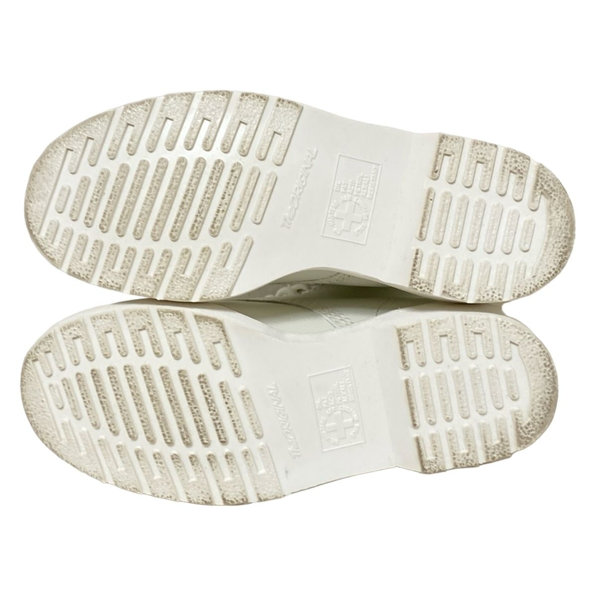 ショートブーツ