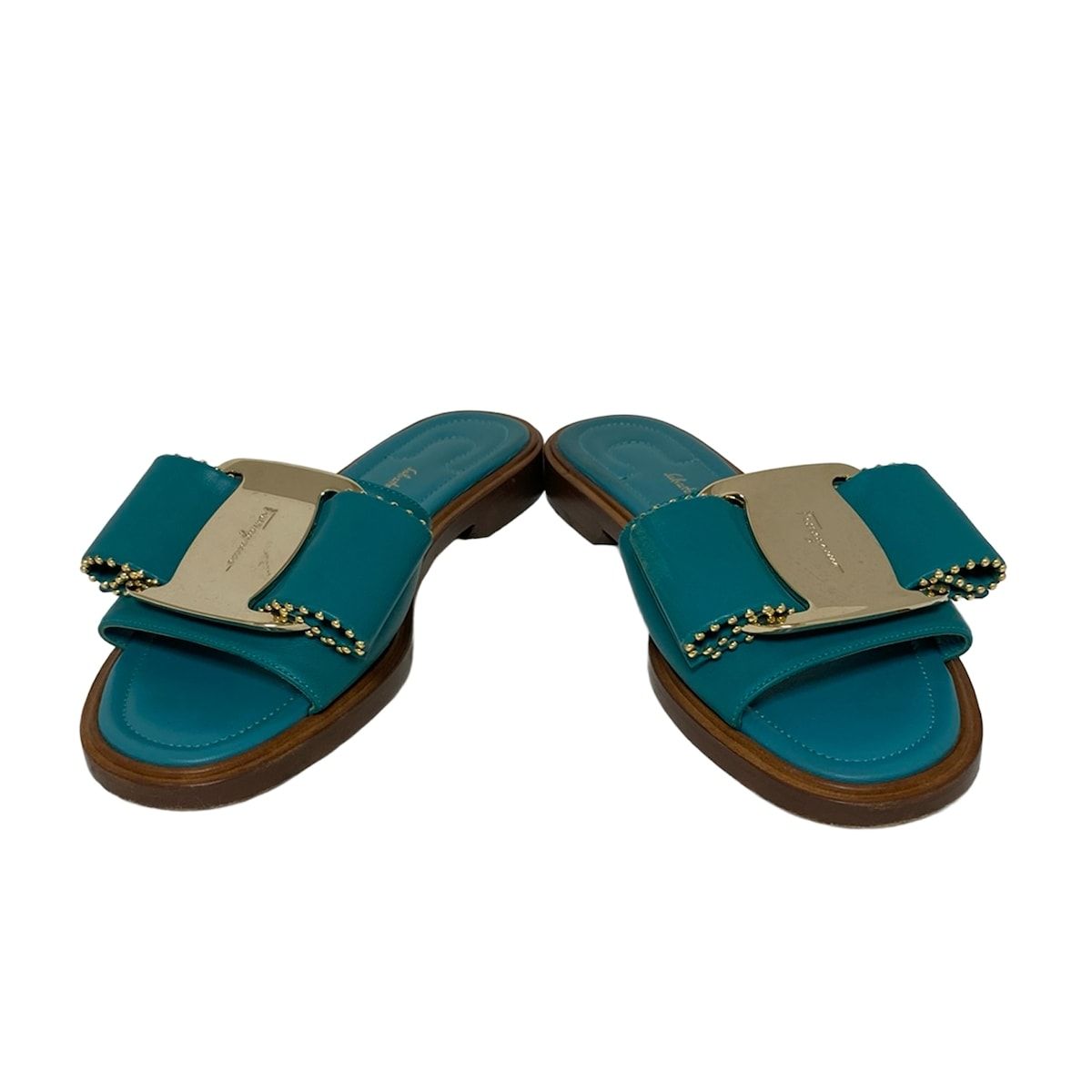 SalvatoreFerragamo サルバトーレフェラガモ サンダル 5 D レディース - ブルーグリーン×ゴールド ヴァラ レザー