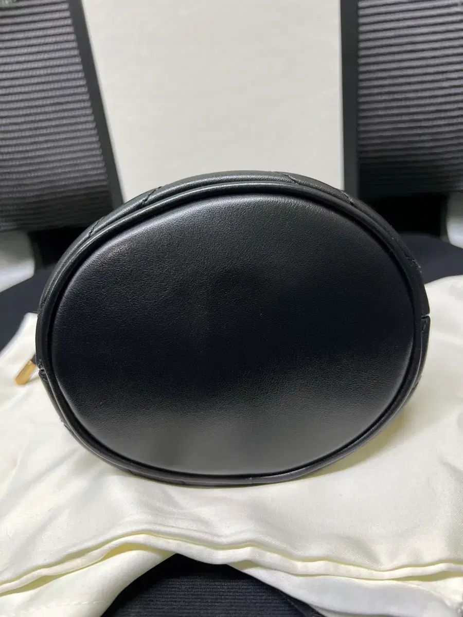  グッチ マーモント マトラッセ バケットバッグ クロスバック メッセンジャーバッグ ショルダーバッグ