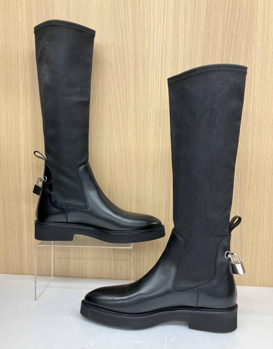 ロングブーツ 南京錠付き