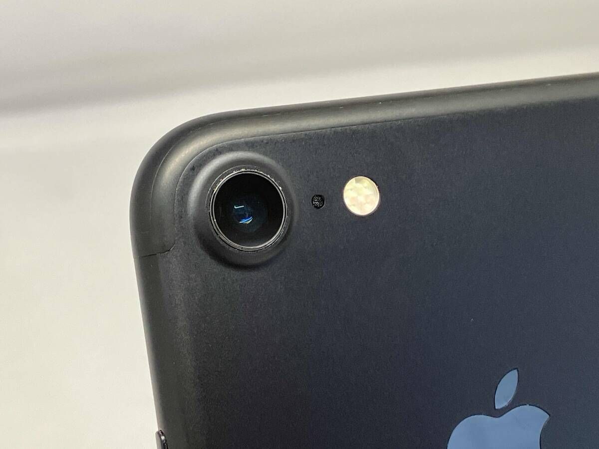 docomo 【SIMロックなし】MNCE2J/A iPhone 7 32GB ブラック docomo