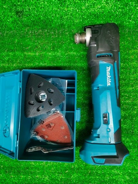 マキタ 充電式マルチツール 本体のみ 18 V TM 51 DZ ツールボックス 先端工具付 モータ異音無し