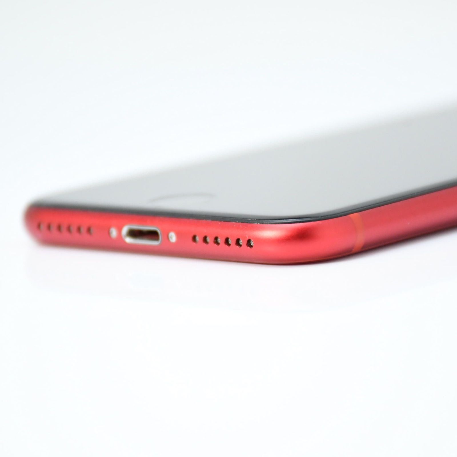 美品＊純正バッテリー85％】SIMフリー iPhone SE 第2世代 64GB レッド