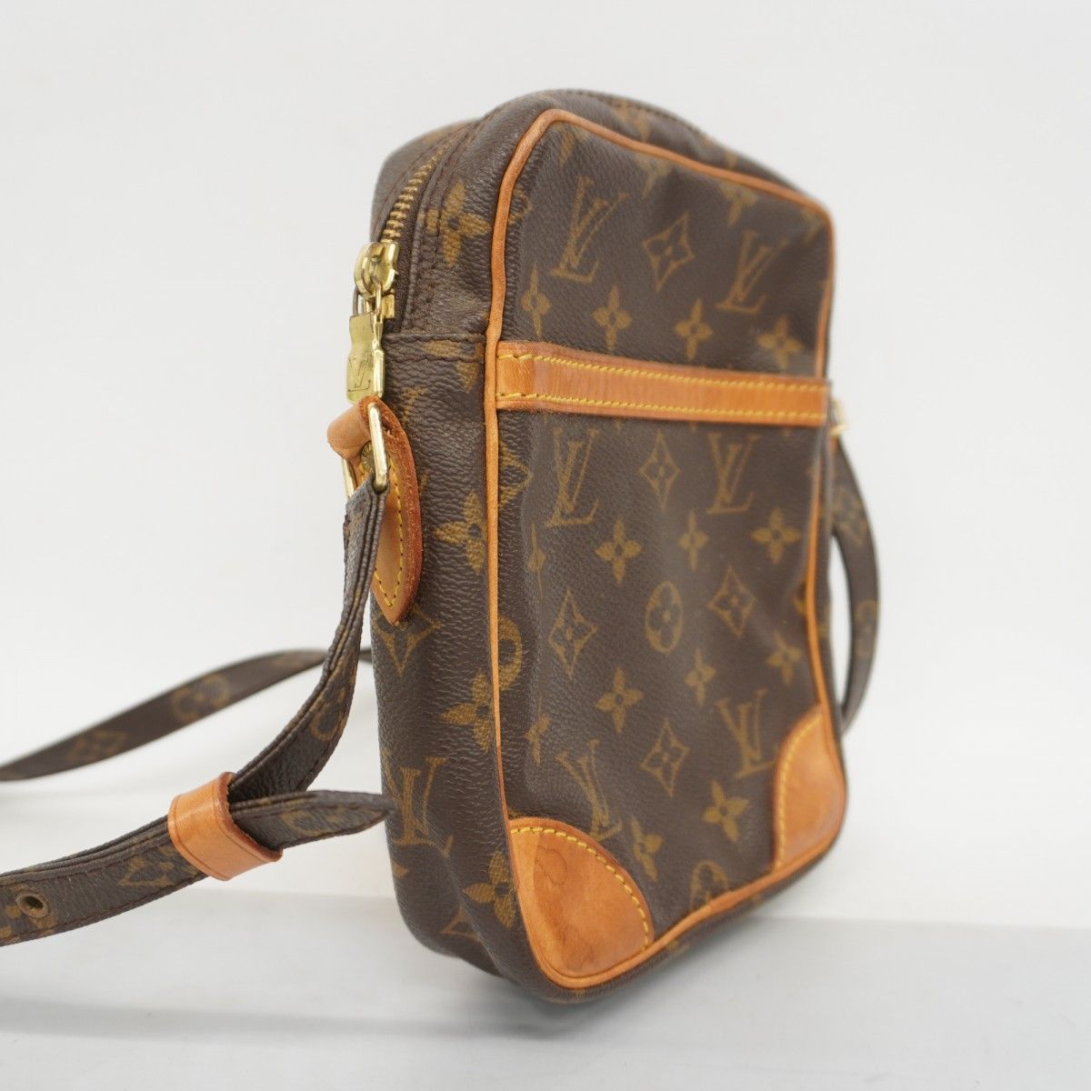 ☆SALE【5pa0944】ルイヴィトン ショルダーバッグ モノグラム ダヌーブ