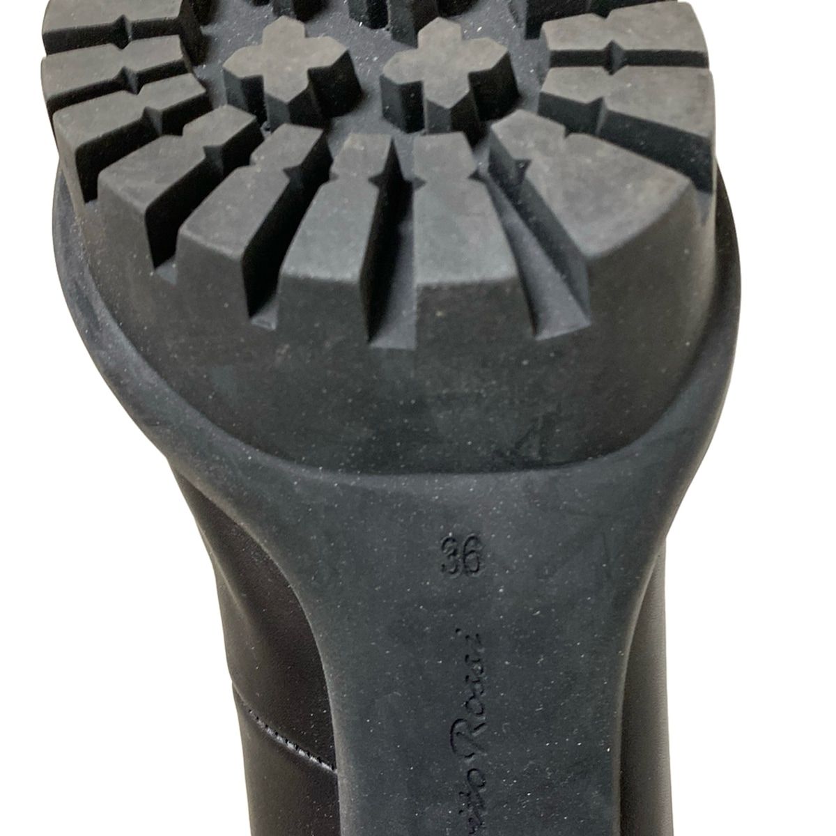 ジャンヴィト ロッシ