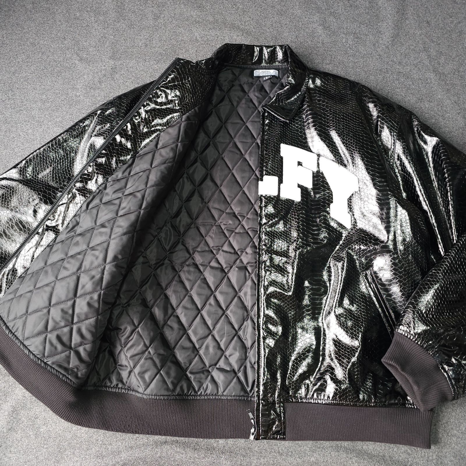 大きいサイズ 大型犬 XL【GALFY】 ガルフィー 秋冬 ベビ柄 パイソン