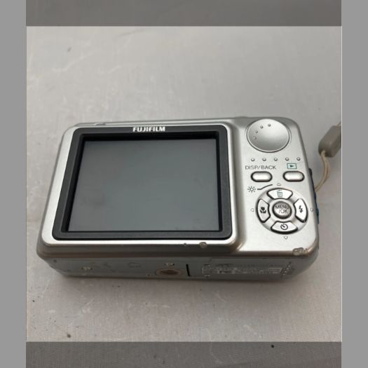 ☆ FUJIFILM FinePix A610 コンパクトデジタルカメラ シルバー 動作