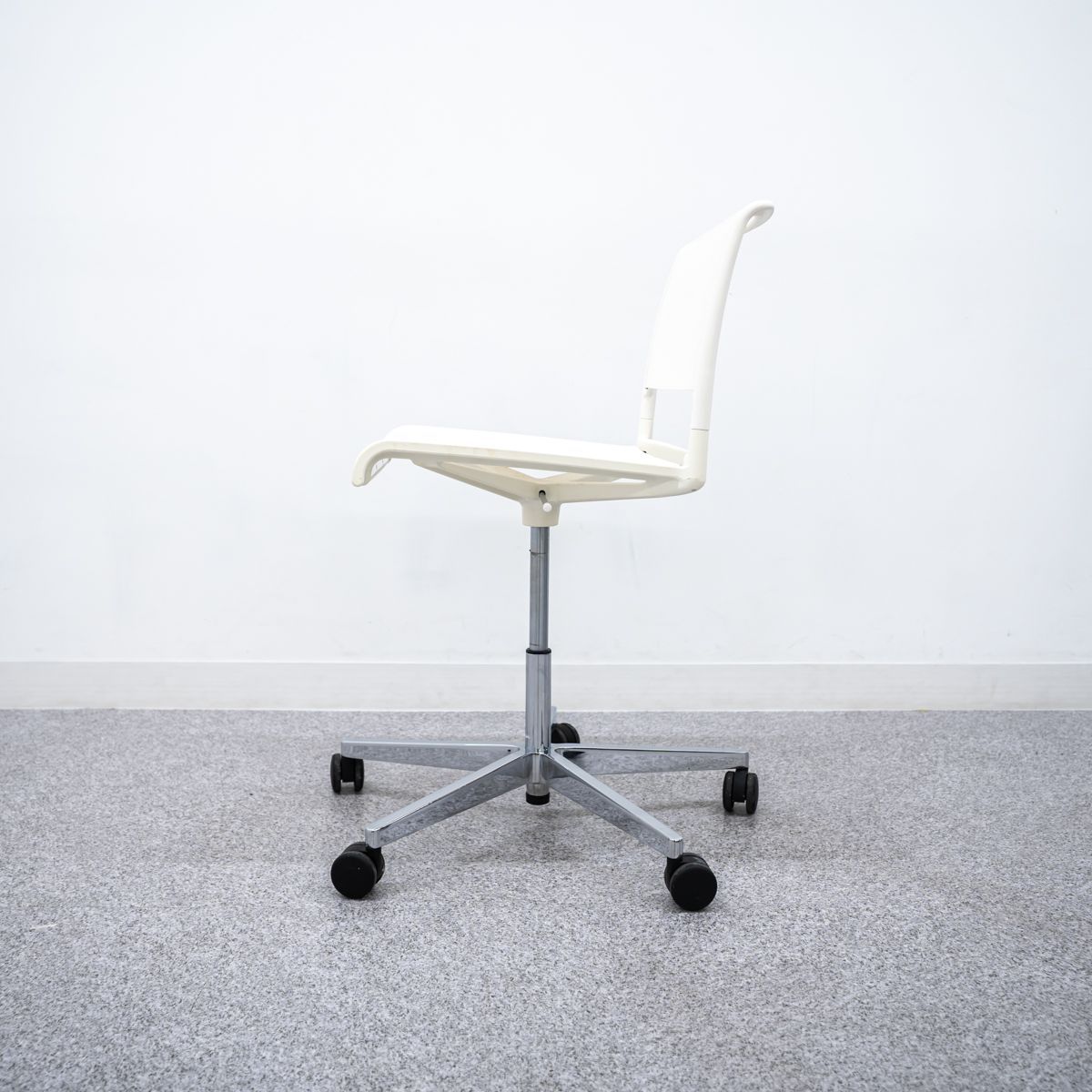 Wilkhahn ウィルクハーン