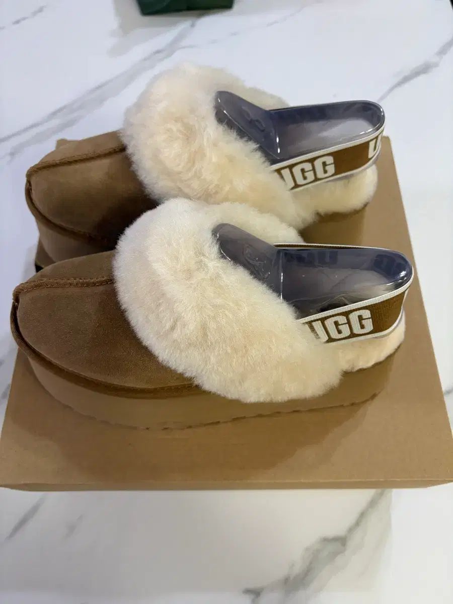 UGG アグ スリッパ ブラウン ファー