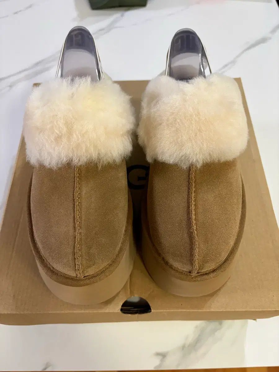 UGG アグ スリッパ ブラウン ファー