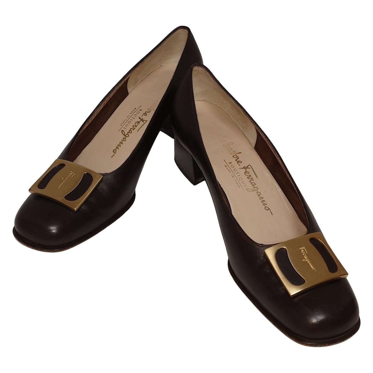 SalvatoreFerragamo サルバトーレフェラガモ パンプス 5 1 2 C レディース - ダークブラウン ヴァラ レザー