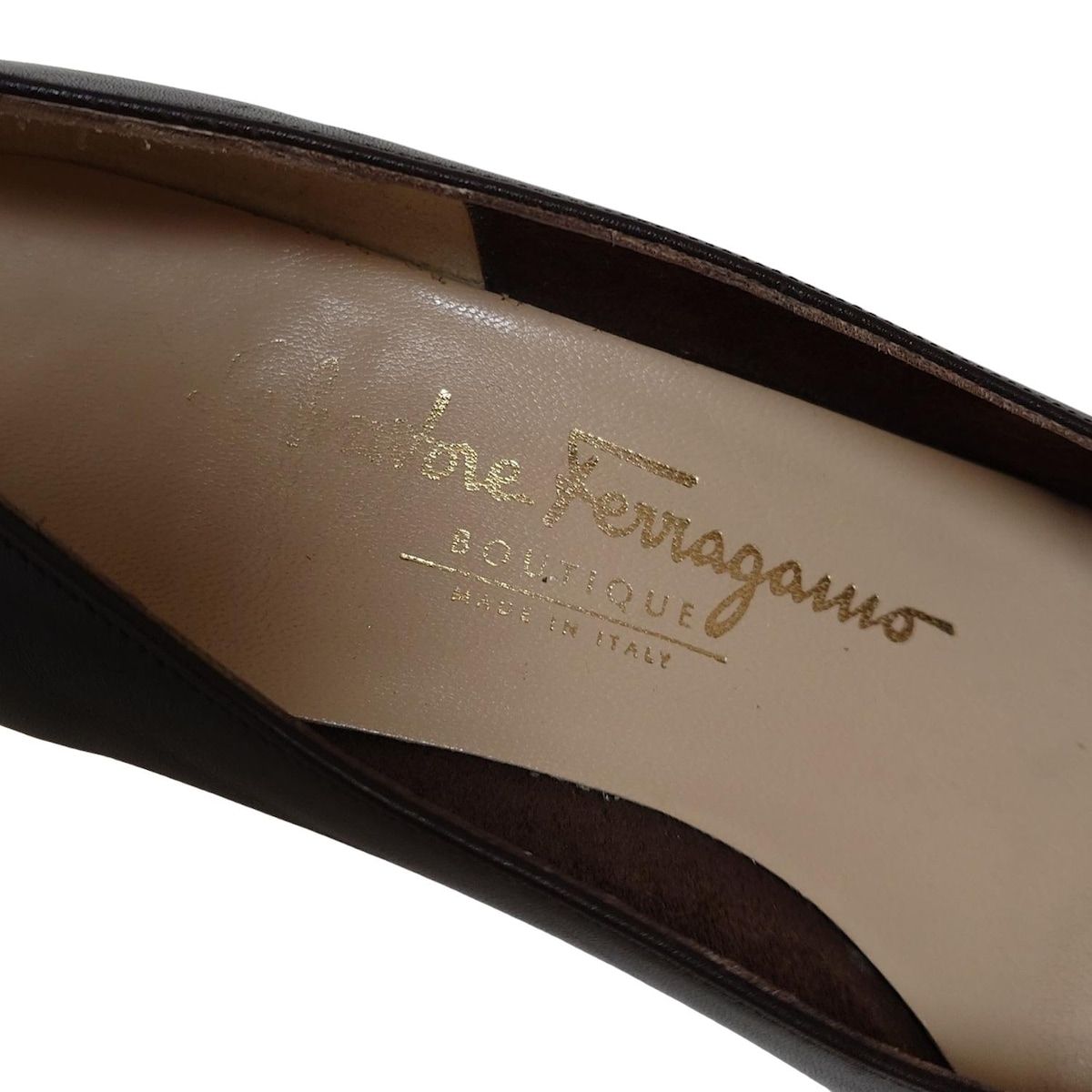 ダークブラウン ヴァラ