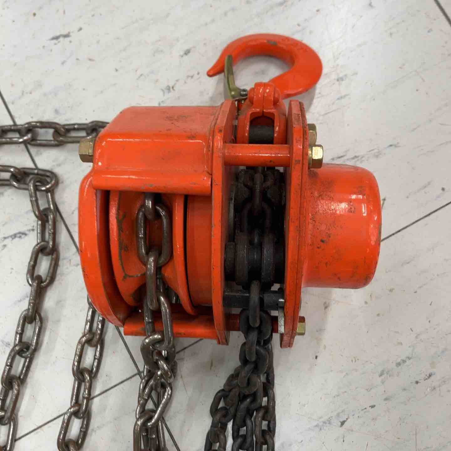 送料含む！【中古品】◇チェーンブロック チェーンホイスト ニッチ HE 