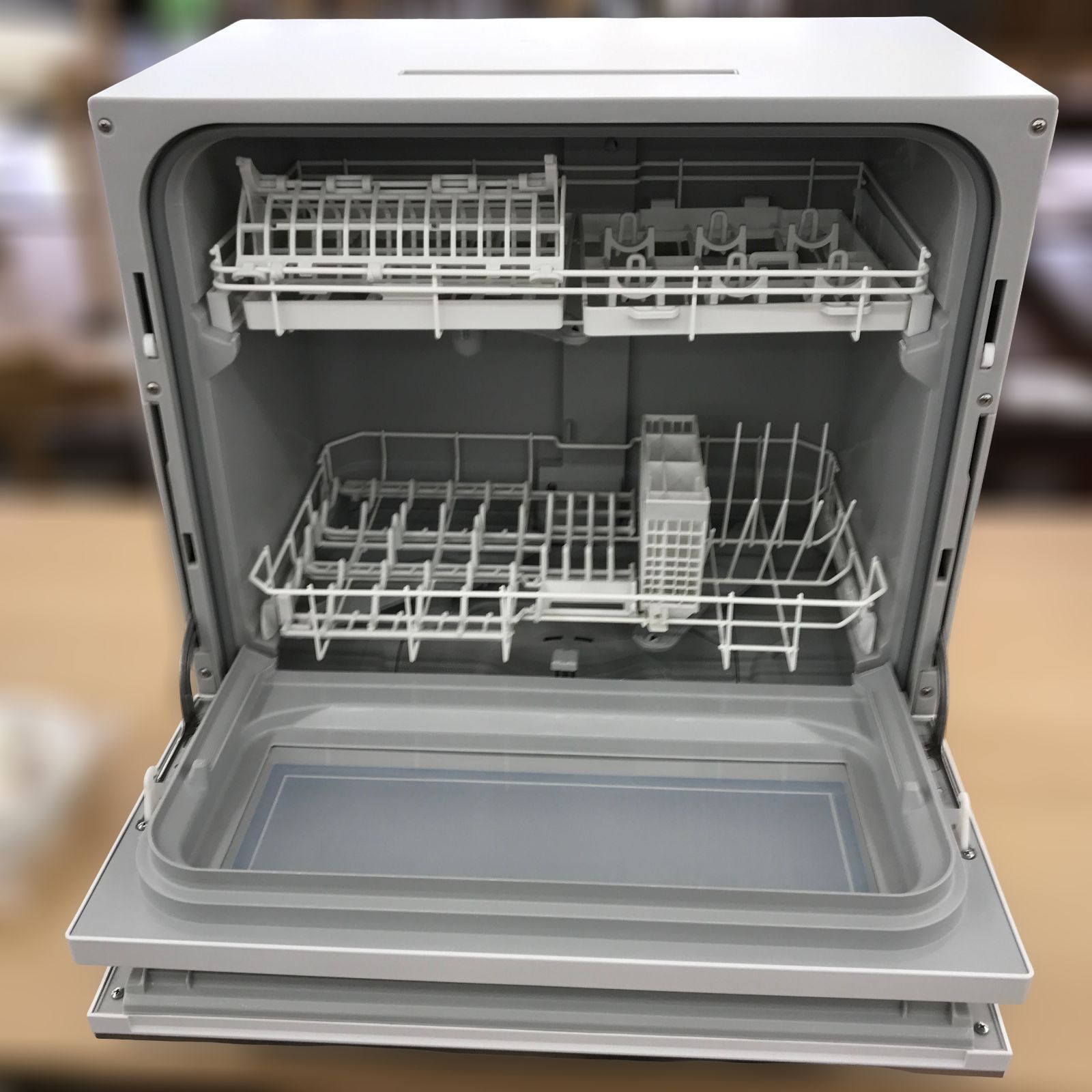 リユースの パナソニック 食器洗い乾燥機 NP TZ 200 W 20年製 管理1220 01