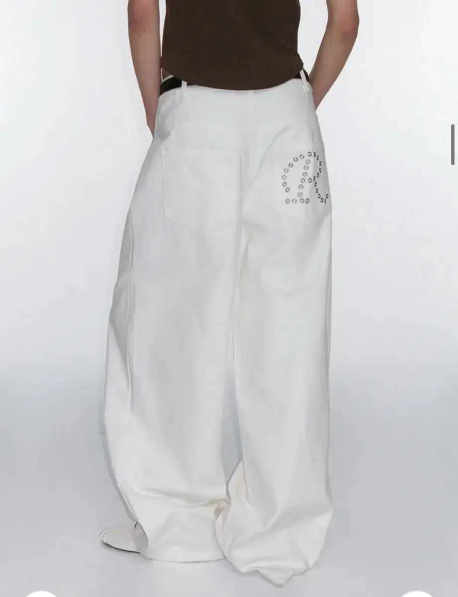 ロックケーキ Eyelet R Pocket Curved Pants