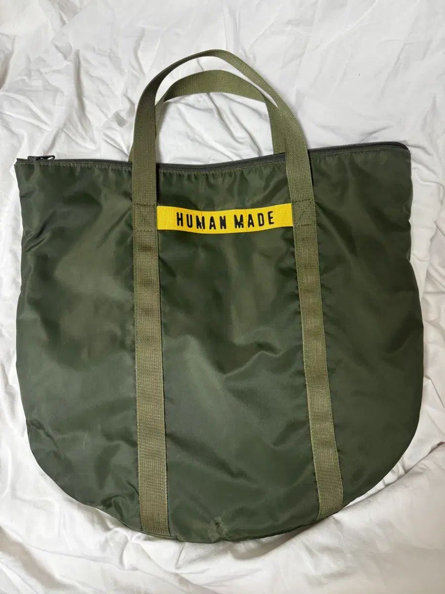 HUMAN MADE ヘルメットバッグ トートバッグ バックパック オリーブ HUMAN MADE ヘルメットバッグ トートバッグ バックパック オリーブ