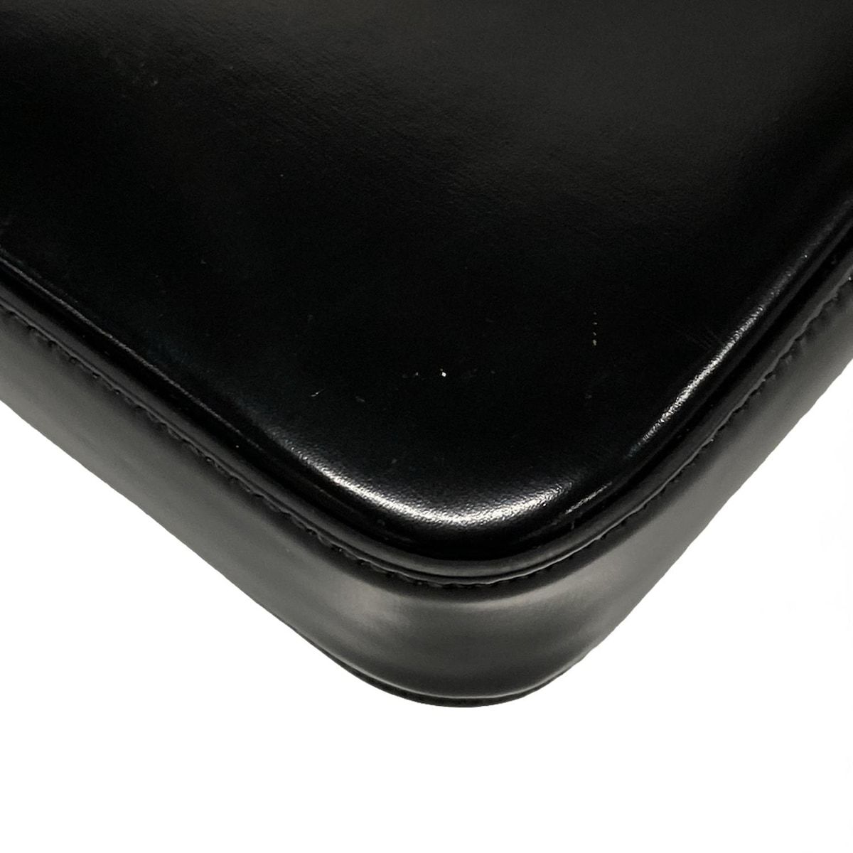 黒 チェーンショルダー