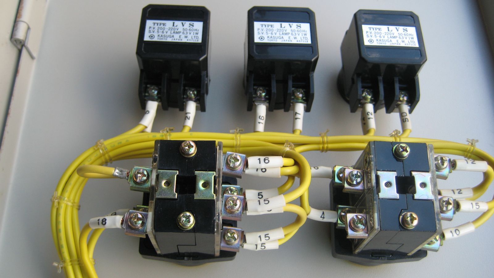 制御盤 ボックス