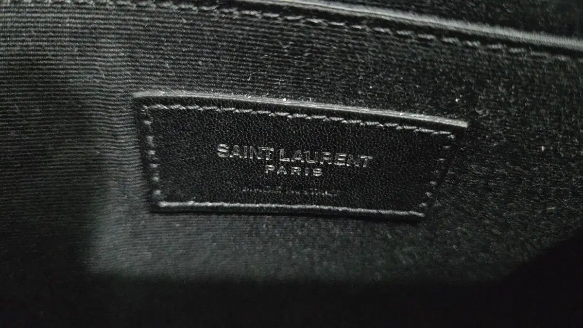  Saint Laurent サンローラン マトラッセ クラッチバッグ Lサイズ シルバー クラッチバッグ バッグ