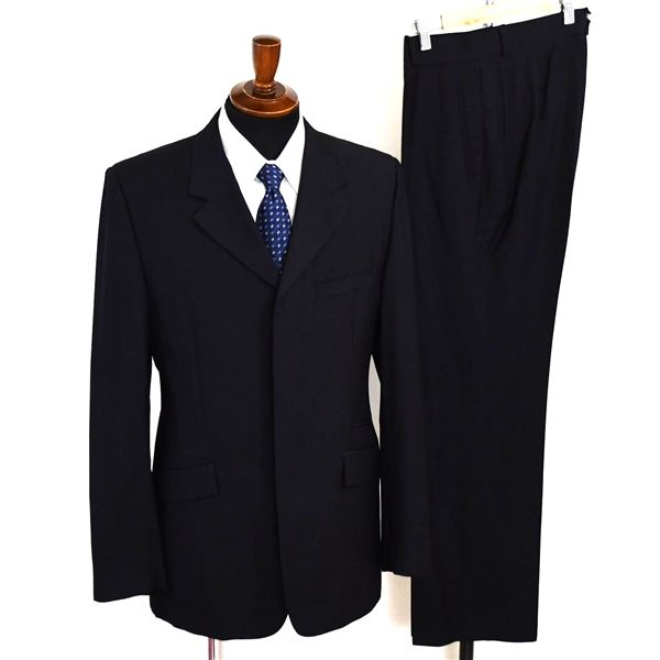 未使用2個セットジャンニヴェルサーチシルククッションリバーシブル45×45 ジャンニ ヴェルサーチ 伊製 比翼仕立て 3つボタン シングルスーツ M