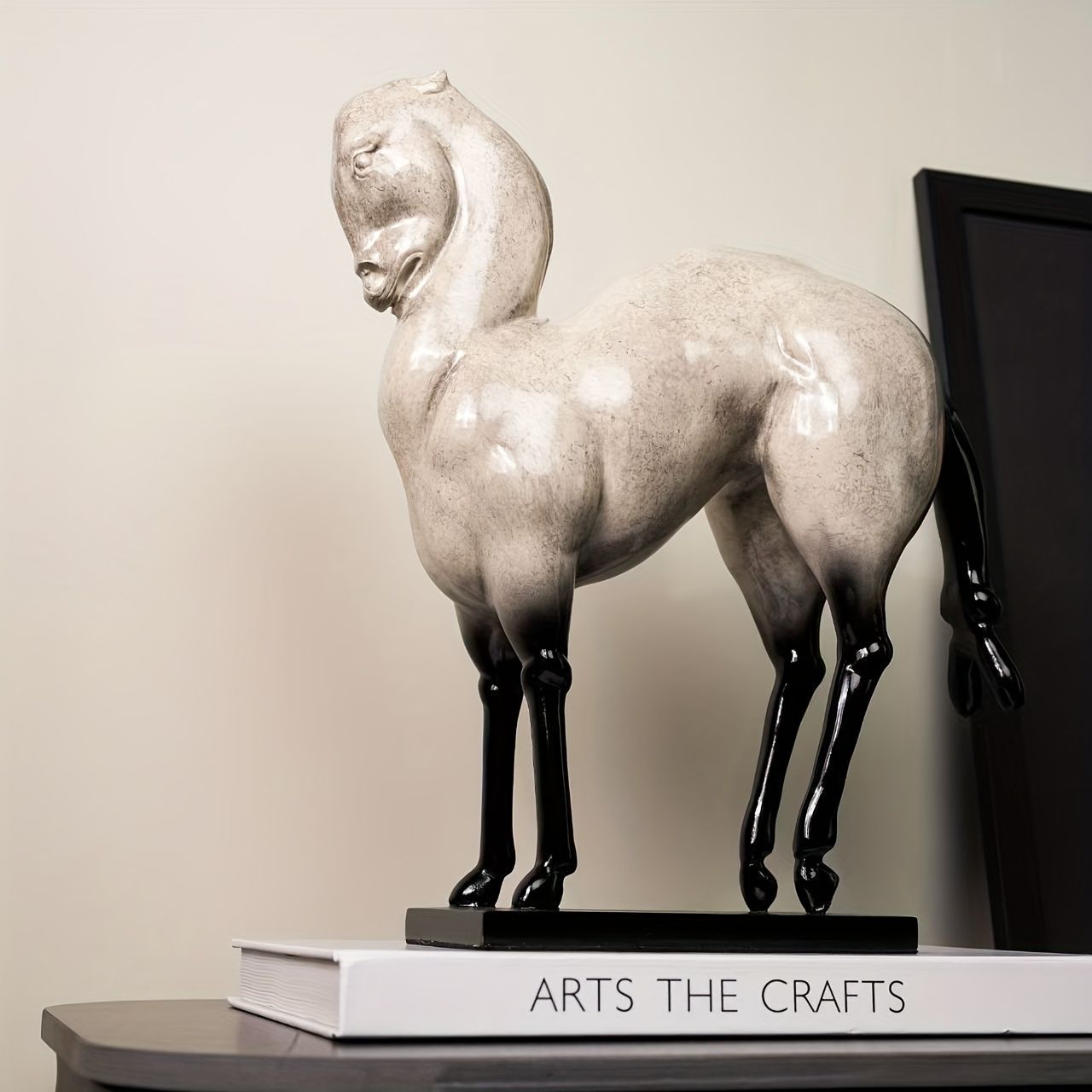オブジェ 置物 白い馬 うま ウマ 干支 正月飾り インテリア リビング ダイニング 玄関 寝室 装飾 オーナメント 樹脂 プレゼント ギフト オシャレ 棚装飾 シンプル