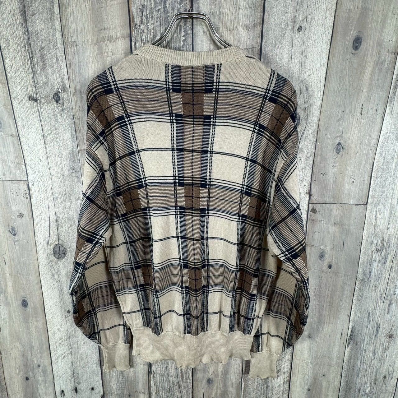 Aquascutum OF LONDON アクアスキュータム 日本製 ベージュ Vネック