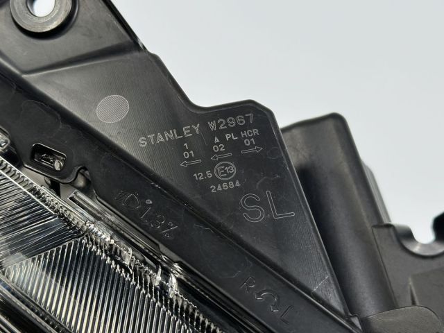 ☆T☆　スイフトスポーツ　右 ヘッドライトユニット35120-52RH2 スイフトスポーツ 右 ヘッドライトユニット35120-52RH2 右ヘッドライト