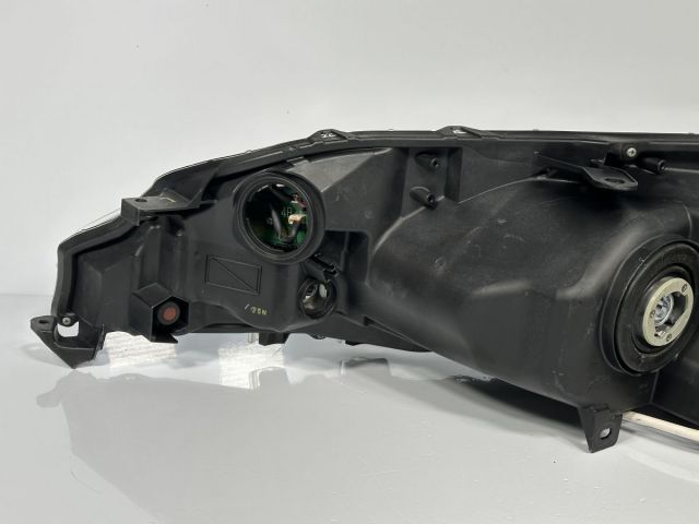 ハリアー エレガンス ZSU60W 後期 純正 右ヘッドライト 右ライト RH