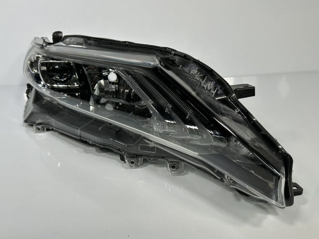 60 後期 ハリアー エレガンス 右 ヘッドライト 　81140-48E21 ハリアー エレガンス ZSU60W 後期 純正 右ヘッドライト 右ライト RH