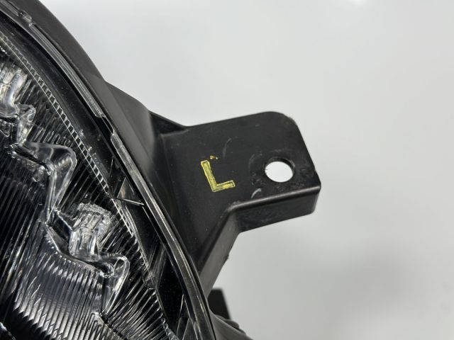 ハリアー エレガンス ZSU60W 後期 純正 右ヘッドライト 右ライト RH