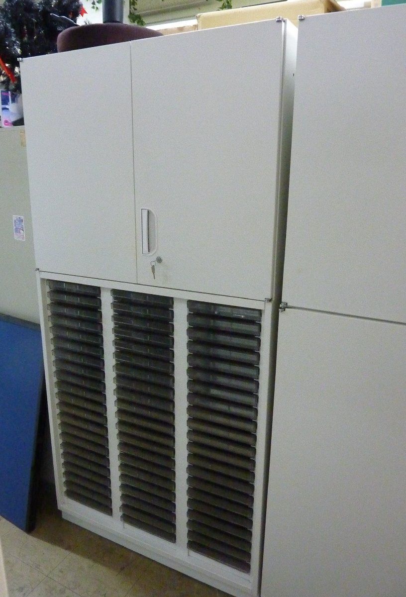 直接お渡し品 ファイルキャビネット 上置き付き