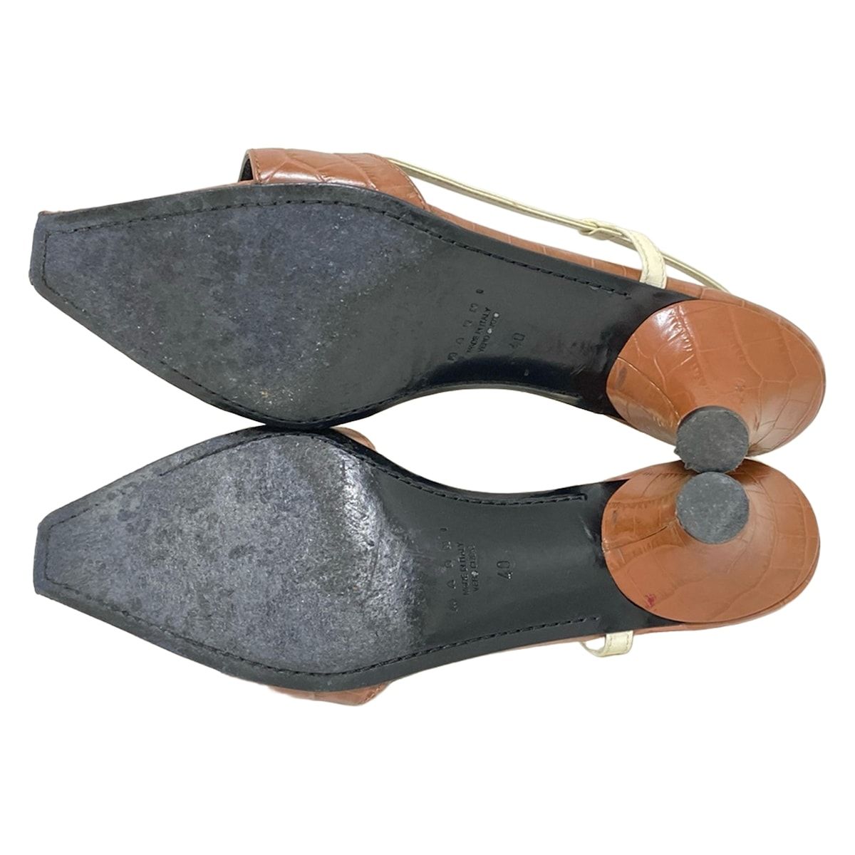 型押し加工 レザー